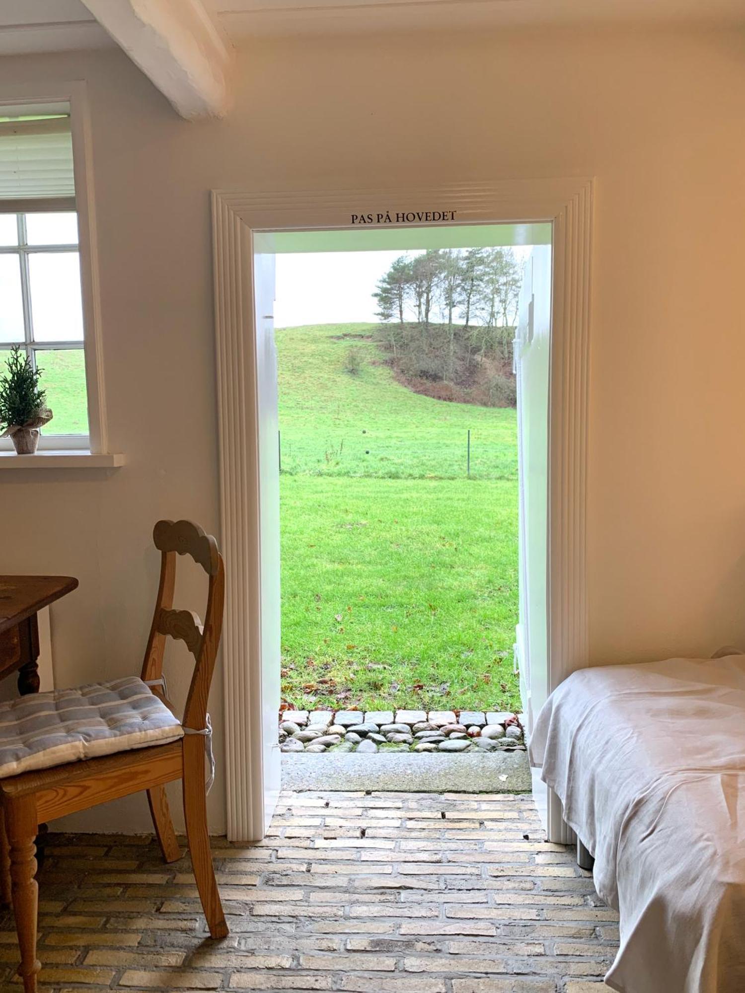 Lillemollens Bed & Breakfast Orbaek  Bagian luar foto
